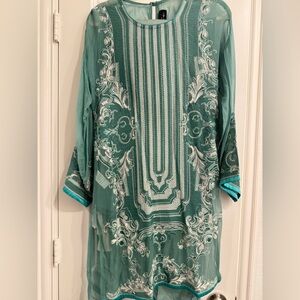 Sana safinaz | Pakistani designer | Elegant Green Embroidered Dress